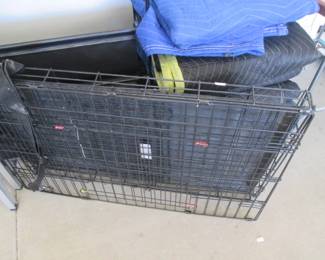 Metal Dog Kennel + Packing Blankets