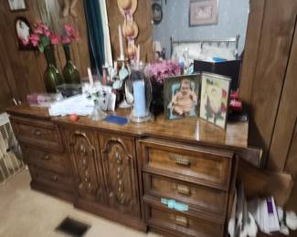 dresser