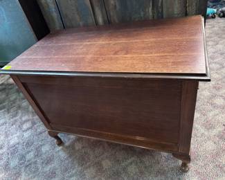 Oak Blanket/Toy Chest