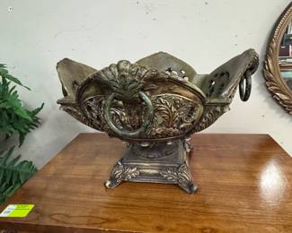 Large Centerbowl w/ Base