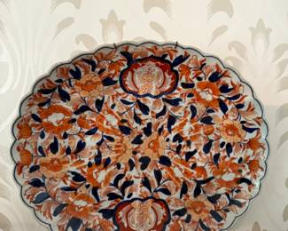 Scalloped Edge Oval Antique Imari Platter