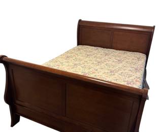 Queen sleigh bed