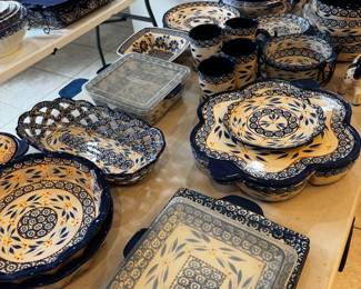 Beautiful Temtation Serving Dishes 