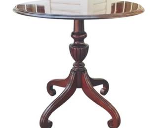 Ethan Allen Georgian Court Side Table