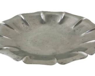 Flagg & Homan 1930s Vintage Pewter 104 Flower Petal Rim Art Deco Footed Plate