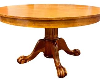 Chippendale Style Ball & Claw Footed Pedestal Table - 4.5 Ft When Closed - 7.25 Ft When Opened With 3 Leaves