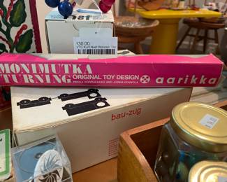 Monimutka Turning Original Toy Design 