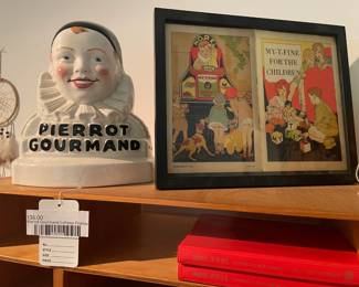 Pierrot Gourmand Lollipop Display 