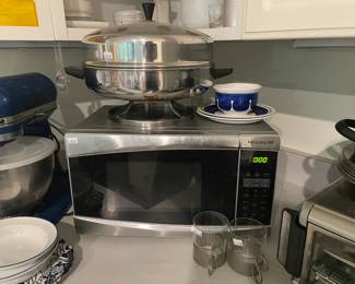 Frigidaire Microwave 