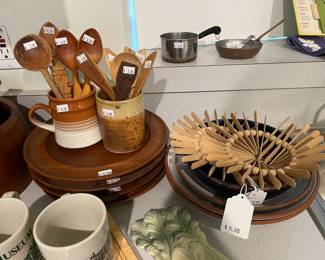 Ceramic Mugs, Plate Sets, Kitchen Utensils 