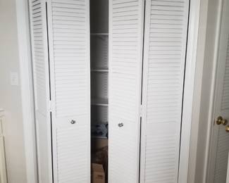 Louvered bifold doors