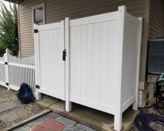 Shower surround is 4' x 8'
