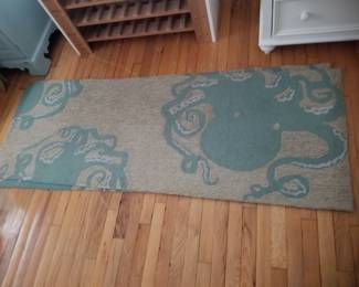 Area rug