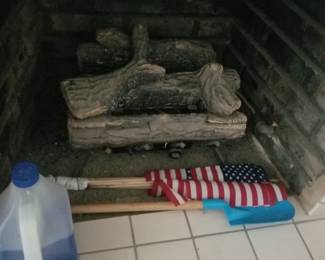Gas fireplace insert