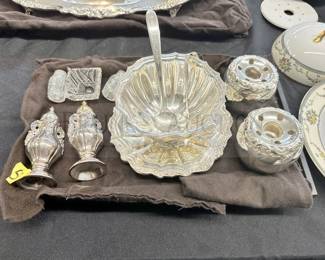 WALLACE SILVERPLATE TABLE SERVING PIECES