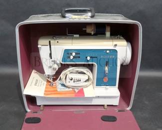 SINGER DELUXE ZIG - ZAG SEWING MACHINE