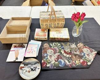 GROUP OF SEWING AND CRAFT