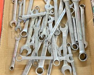 GROUP OF WRENCHES
