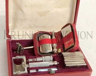 STRAIGHT RAZOR SET AND BLADES