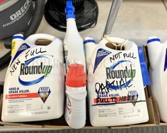 (2) BOTTLES OF ROUND UP