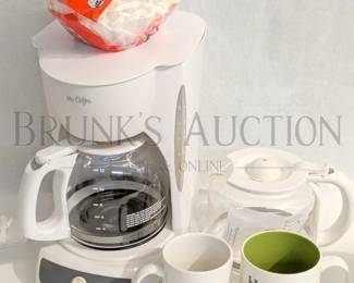 GROUP OF COFFEE POT AND MUGS