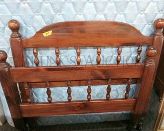 TWIN SIZE HEADBOARD AND FOOTBOARD