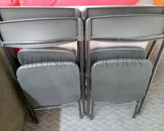 (4) PLASTIC FOLDING CHAIRS & CARD TABLE