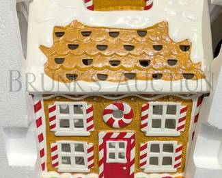 GINGERBREAD CHRISTMAS DECOR