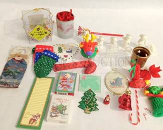 CHRISTMAS CRAFTS AND HANDMADE DECOR