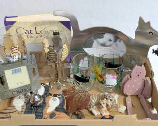 CAT ENTHUSIAST HOME DECOR