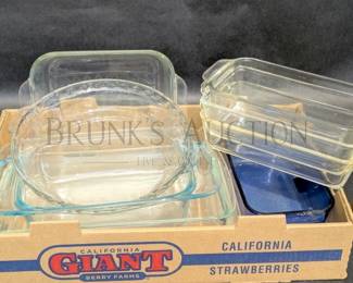 GROUP OF PYREX BAKEWARE