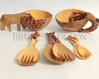SAFARI STYLE WOOD BOWLS AND SALAD UTENCILS