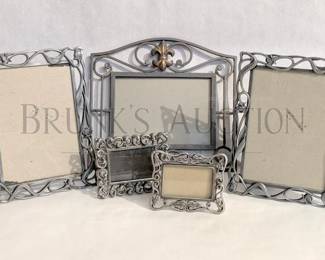 GROUP OF PICTURE FRAMES