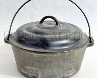 CAST IRON LIDDED POT