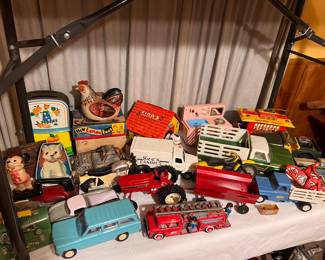 Vintage cars & trucks