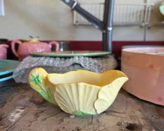 Vintage Carlton Ware Buttercup sauce boat