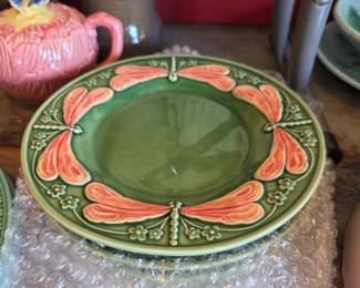 Bordallo Pinheiro Majolica Dragonfly Plate set