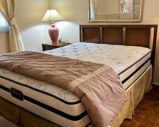 Queen Size Bedroom Set