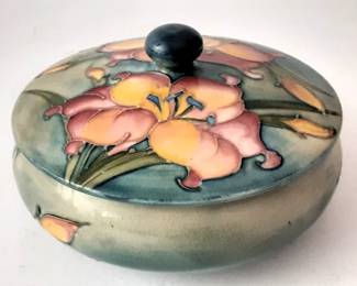 Moorcroft Lidded Dish - blh $200