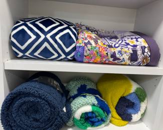 some very pretty linens available