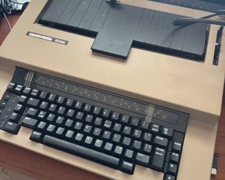 Silver Reed EX 200 Electronic Typewriter – Retro Office Machine