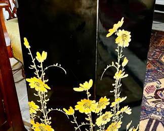 Vintage lacquered Chinoiserie pedestal