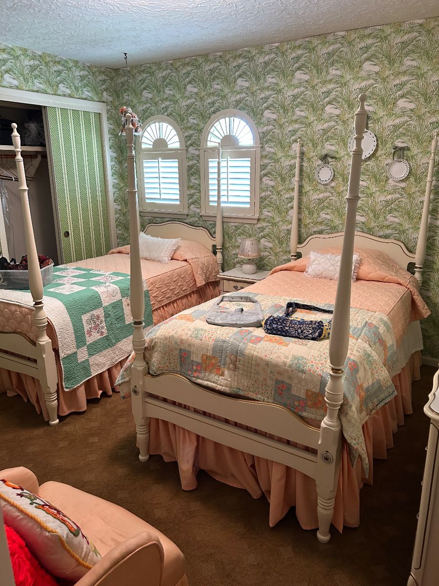 Dixie Bedroom furniture