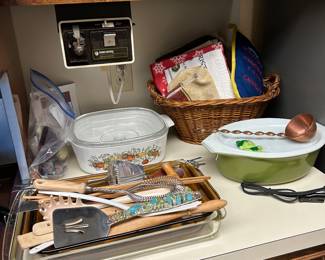 packed kitchen