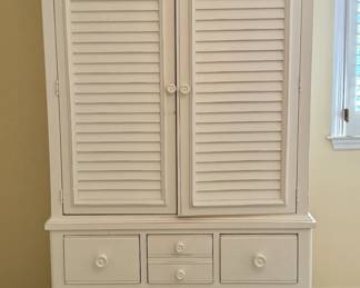 Lexington armoire