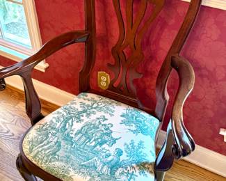 Dining chair