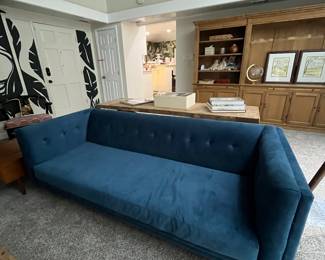 WEST ELM  SOFA