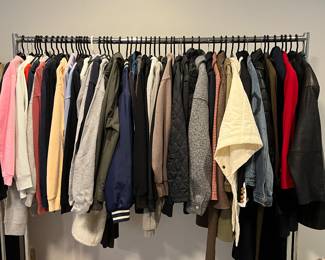 WOMEN'S CLOTHING