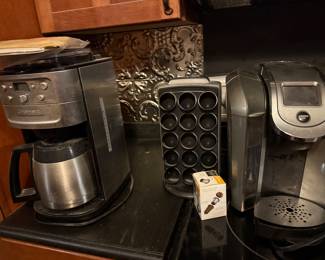 Cuisine art coffee pot with grinder and keurig coffee pot, Kcup and kcup holders