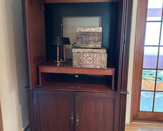 Tv entertainment unit